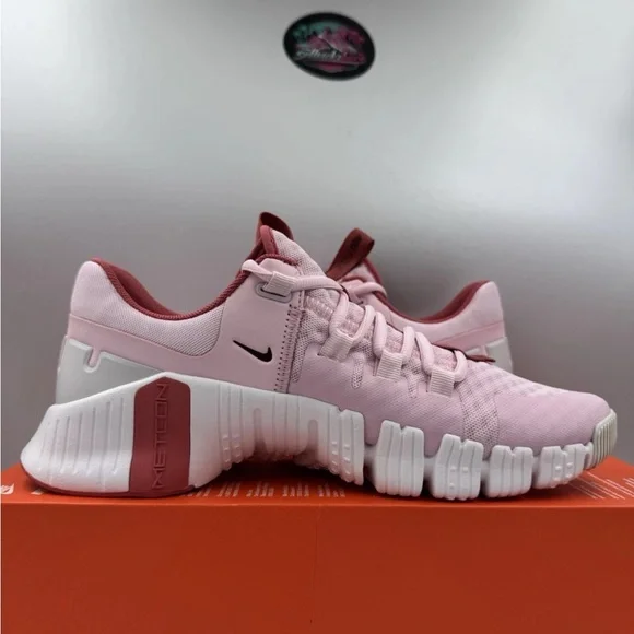 Nike Free Metcon 5 Pink Foam BRAND NEW Multiple Sizes - Picture 5 of 8